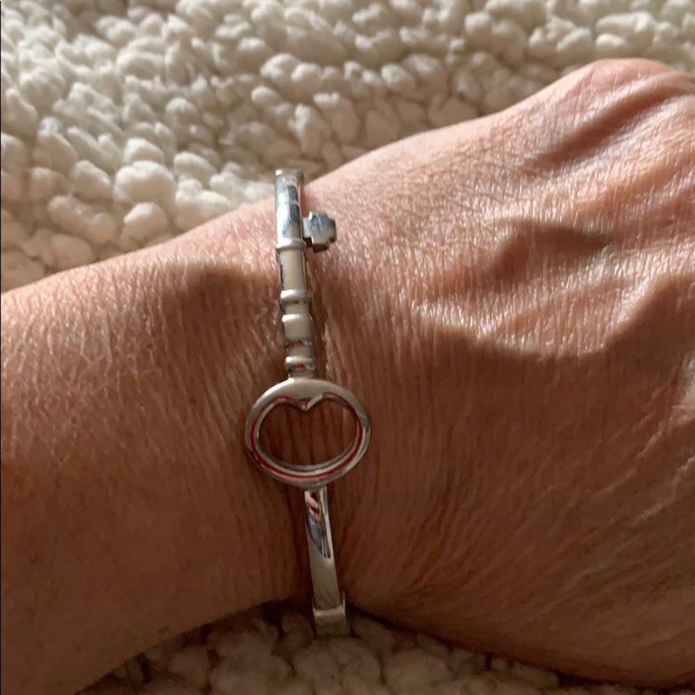 Fossil silver tone key bracelet